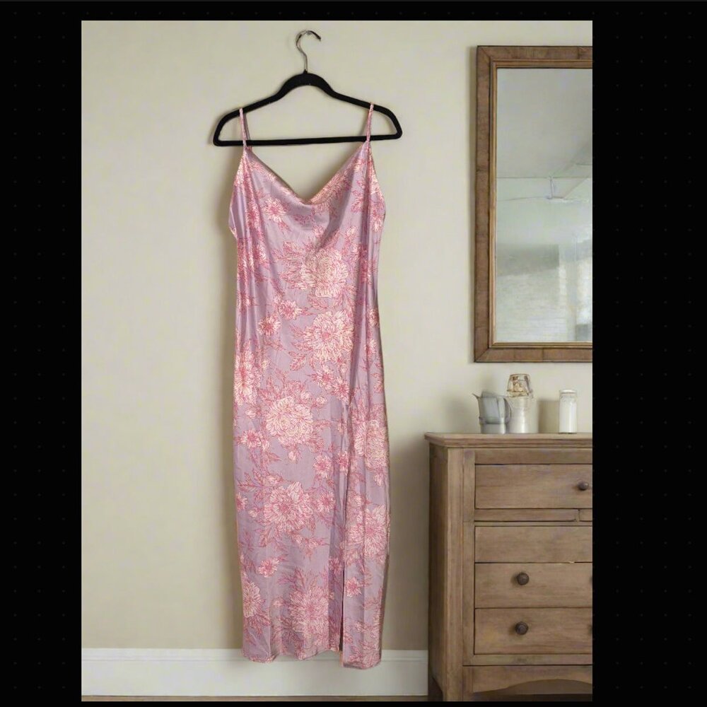 Paper Hearts pink slit dress